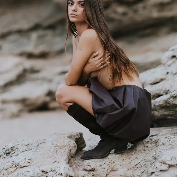 Free people BNWT sz Med Torn by Ronny Kobo Paloma Skirt Merlot 
DARK MERLOT - Picture 5 of 10